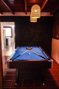 Miles Away - Cóbano