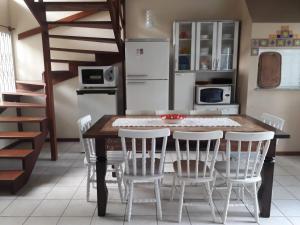 Sobrado no Costão de Bombas