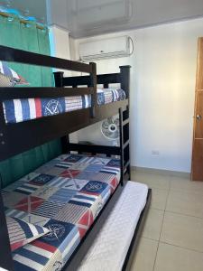 Russ Apartment 1 Diagonal Comando