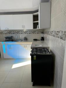 Russ Apartment 1 Diagonal Comando