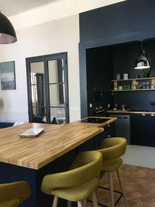 Hotel de Félix XVII eme - Halles et quartier historique