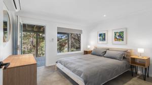 Treetops At Copacabana Accom Holidays