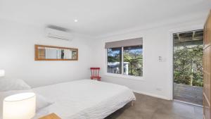 Treetops At Copacabana Accom Holidays