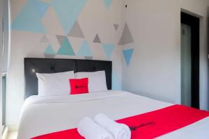 RedDoorz near Sindu Kusuma Edupark 3