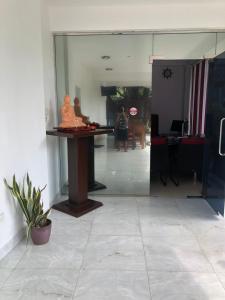 Senanayaka Holiday Inn