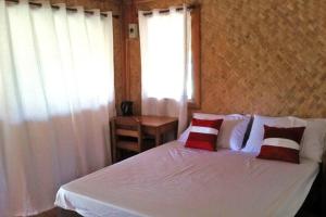 Sweet native Guesthouse in Paradise Garden