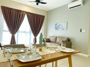 Friends and Families 3 Bedrooms at IOI Resort City