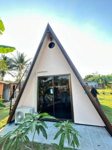 PJ Kingdom Camps บ้านริมน้ำ สำหรับครอบครัว