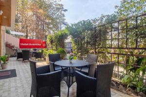 Itsy Hotels Avantika With Forest View