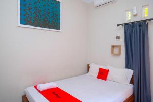 RedDoorz Syariah near Pascasarjana UGM 3