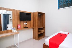 RedDoorz Syariah near Pascasarjana UGM 3