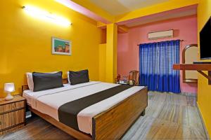 Hotel O by OYO Red Rose Near Noapara Metro Station