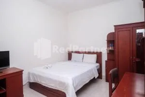 Griya Fatima Mitra RedDoorz near UGM - 科贾扬