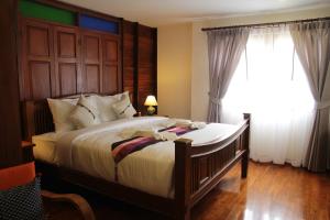 Rustic River Boutique