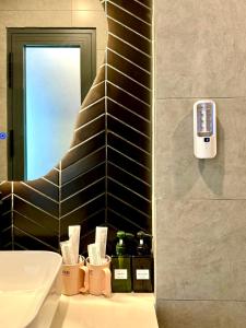 Khánh Nguyễn Luxury, Fully furnished studio apartment with street view