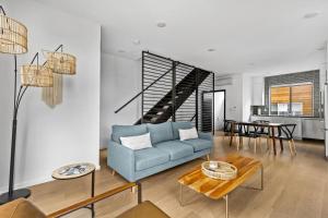 Central Business District 3br w rooftop deck SEA-667