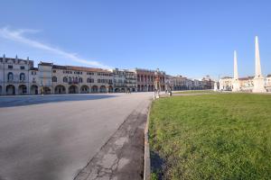 Appartamento con 2 Camere da Letto