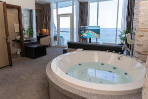 Suite, Sea View room in NEMO Hotel Resort & Spa