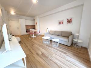 Pink Alta apartment with pool