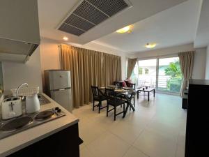 E202 Baan Sanpluem HuaHin by Pat