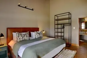 Royal Morubisi River Lodge - Kaingo Private Game Reserve