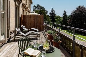 Cowley Manor Experimental