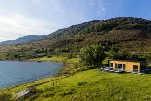Birches Lodge with Hot Tub - Ullapool