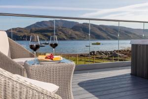 Birches Lodge with Hot Tub