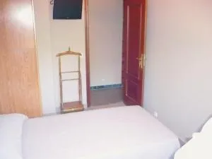 Pensión Bos - Bribes