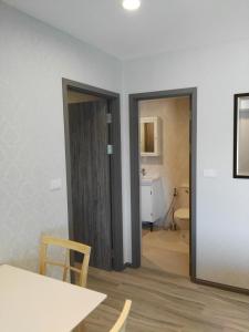 The Title Residencies Naiyang Pool View