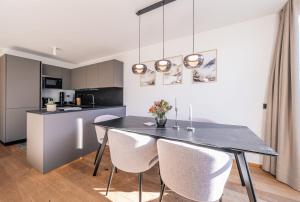 Modern Apartment with Panoramic View