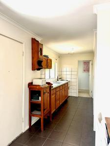 The Shack, Red Rocks