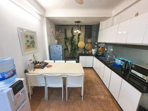 Top Location 3-4-5 Bedrooms House in Centre of Ha Noi - Clean, Cozy and Private - THE TOURNESOL