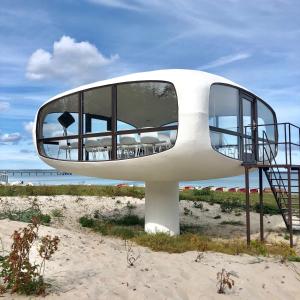 Moderne-Ferienwohnung-fuer-4-Personen-mit-Balkon