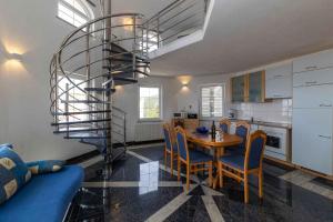 Apartments in Crikvenica 5517