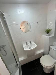Modern & Stylish Haven In Heart of London