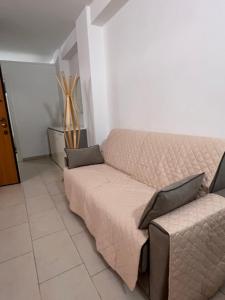 Casa Magenta Centro Città (secondo piano)