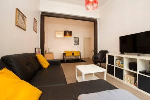 Vintage Apartment w Terrace