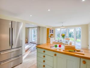 3 Bed in Wareham 76648