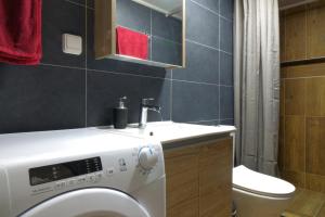 You & Me Cozy Apartments BY ZAIN