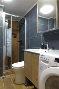 You & Me Cozy Apartments BY ZAIN