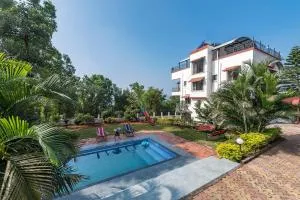 CosmicStays Venus Villa - Lake View & Private Pool - Somavadi