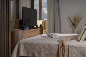 Beachfront Linum Escape Retreat with a Heated Pool