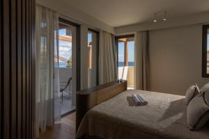 Beachfront Linum Escape Retreat with a Heated Pool