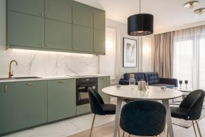 RentPlanet - Apartament Ślężna