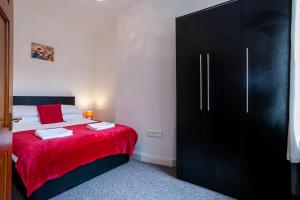 Stay Comfortable-City Centre Location- Sleeps up to 9