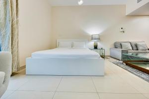 Bright studio in DIFC near the metro station