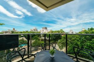 Lindo Apartamento na Praia de Mariscal com ótima localização.