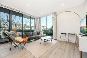 Penrith 3Br apt close toTrain station & Shopping - Warrimoo