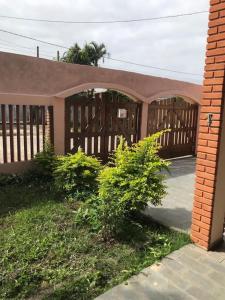 Casa grande com piscina, Itanhaém